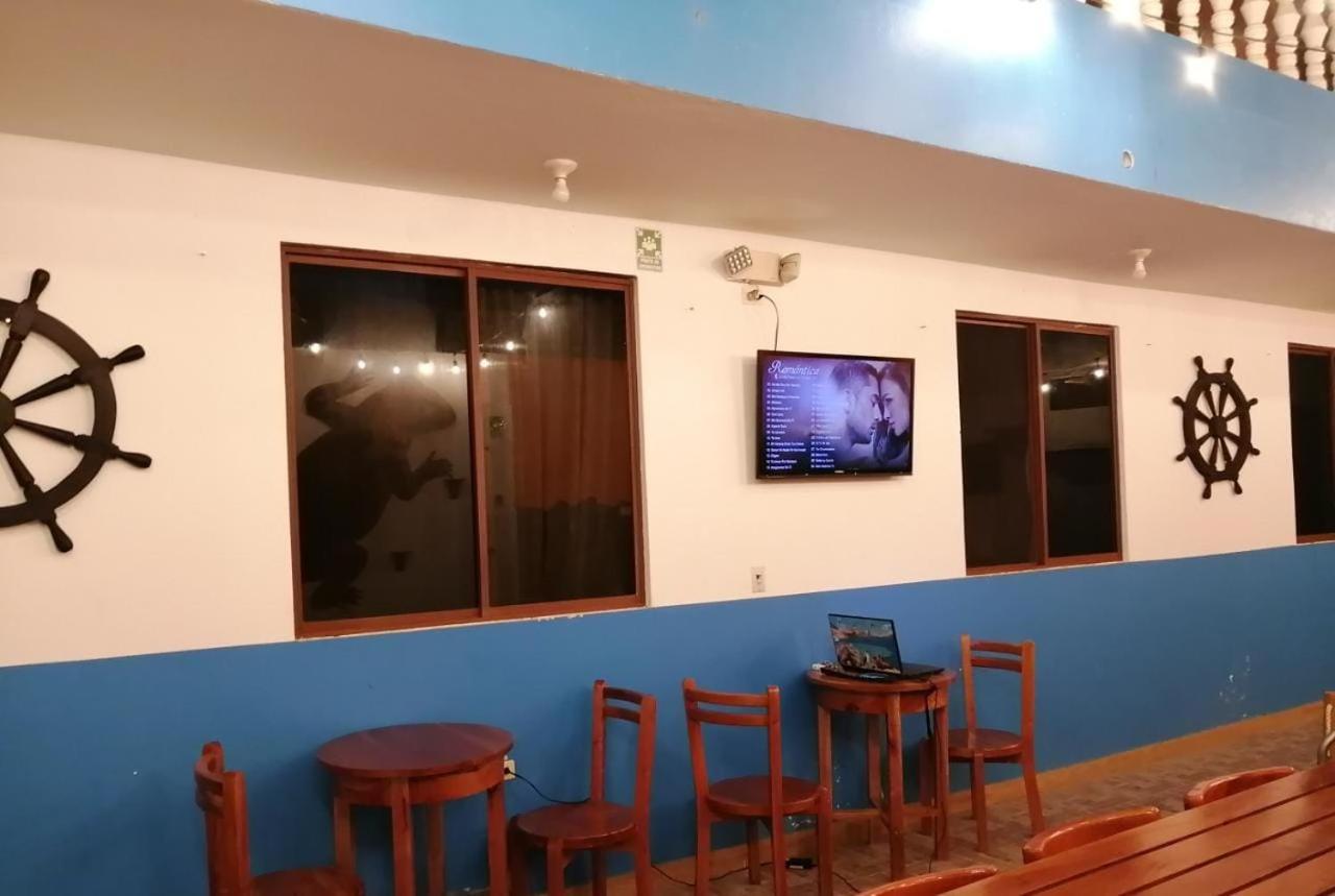 Hostal El Pinzon Puerto Ayora  Exterior foto